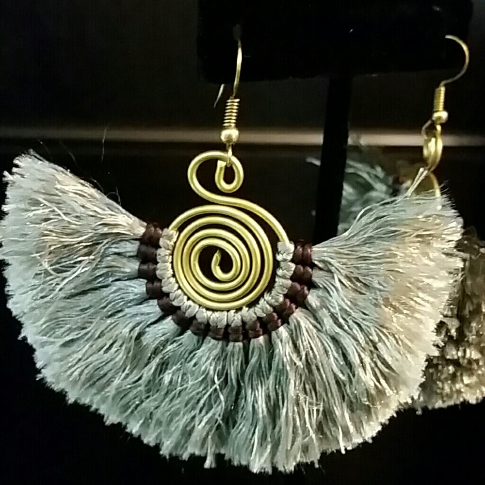 New! Artisan Crafted Boho Fringe Earrings - Picture 2 of 3